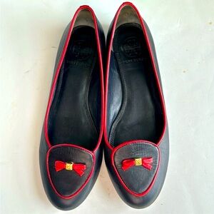 Tory Burch Navy Flats! Super cute - Very sleek ❤️
